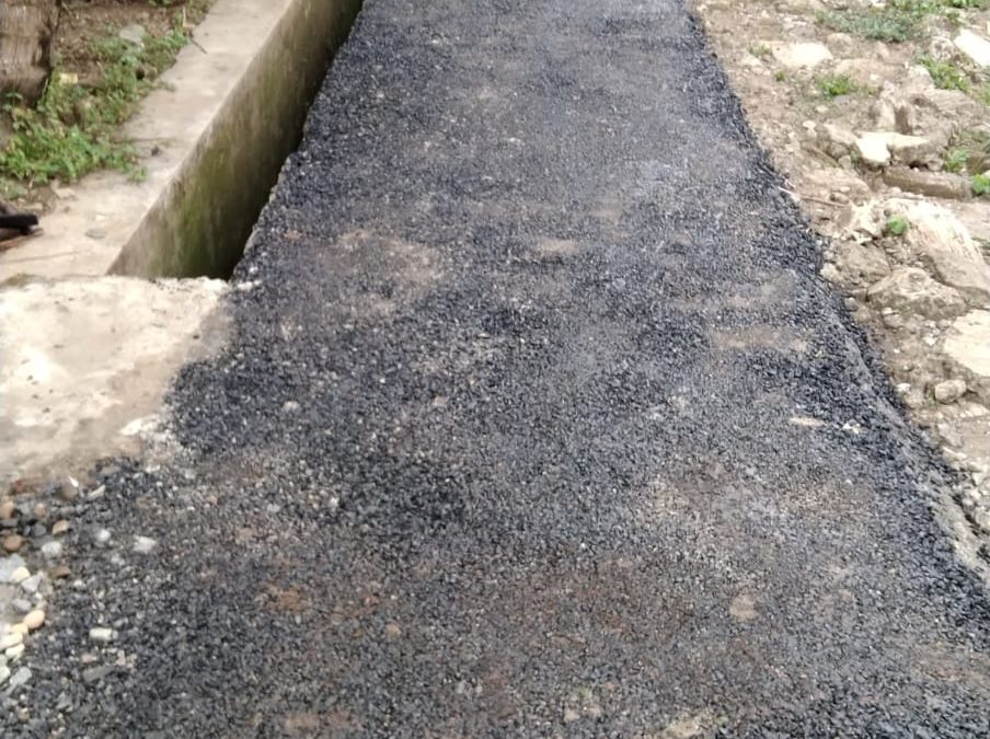 Pengaspalan Jalan Desa RT 05 – RT 06 Desa Gondang Tahap 75%